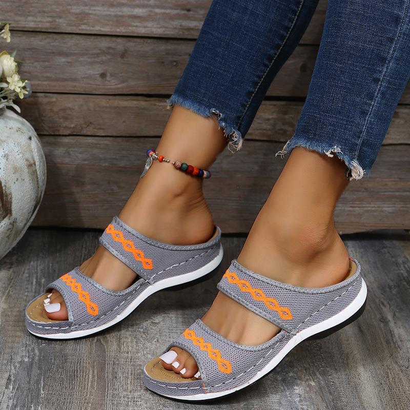 Bottes de confort pour femmes avec des sangles réglables et une tige en matériau respirant Chic und Stil