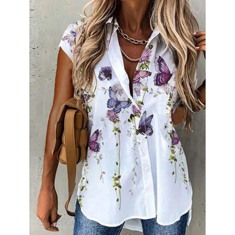Blouse à manches courtes pour femmes avec motif floral et patte de boutonnage Chic und Stil