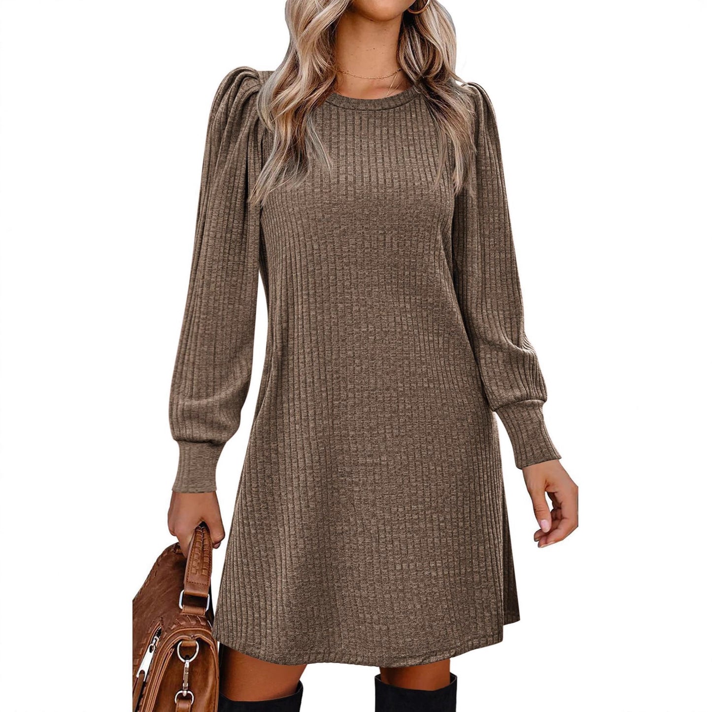 Robe pull pour femmes avec détails en volants et poches latérales Chic und Stil