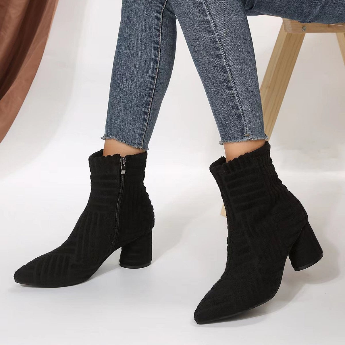 Bottines pour femmes avec un design tricot contemporain et un talon bloc confortable Chic und Stil