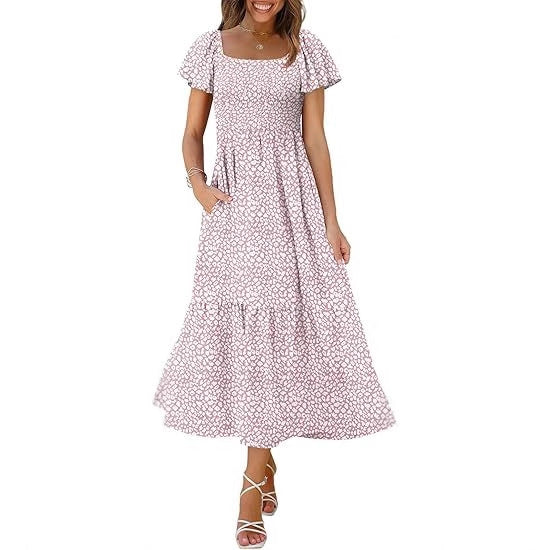 Robe maxi femme avec bretelles fines et volants volumineux Chic und Stil