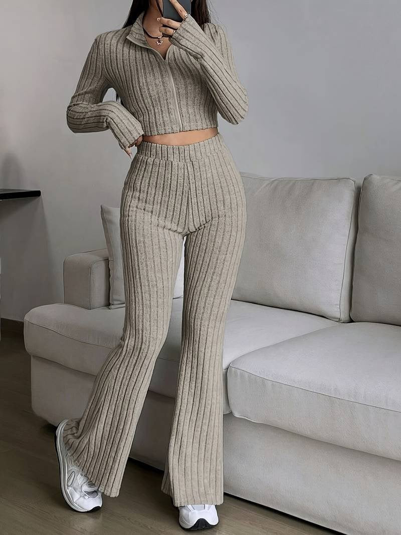 Modern knit set for ladies with cropped top and wide pants Chic and Style
