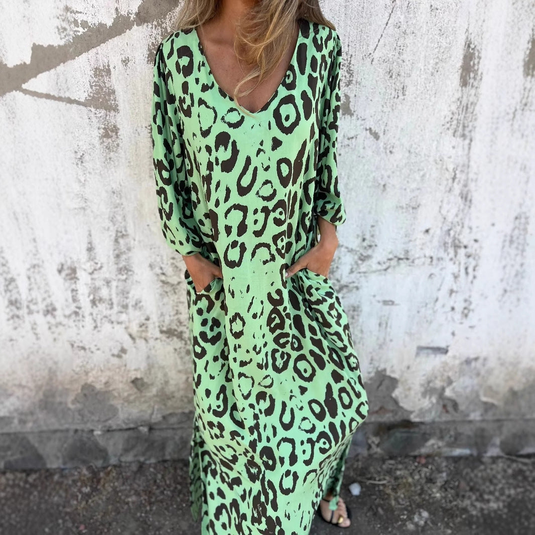 Robe maxi pour femmes avec décolleté V profond et poches latérales Chic und Stil