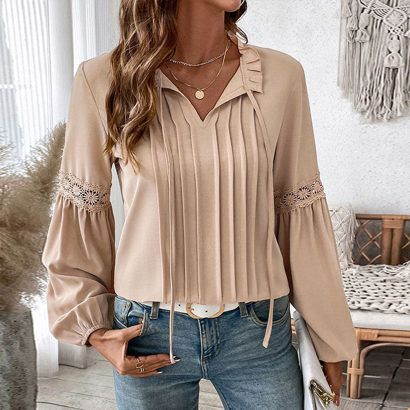Chemise femme avec des plis fins et de la dentelle Chic und Stil