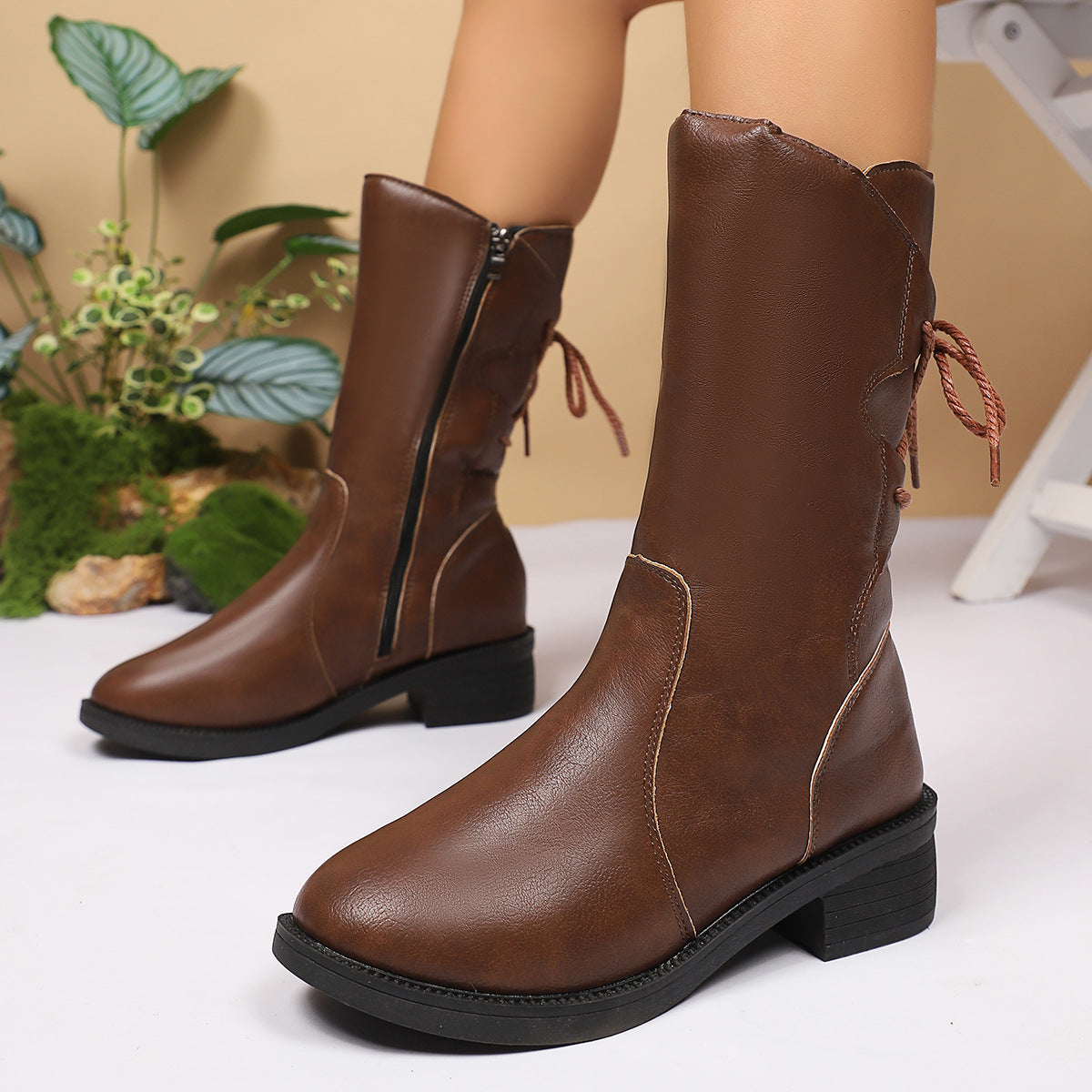 Bottes à la mode pour dames avec lacets et fermeture éclair latérale Chic und Stil