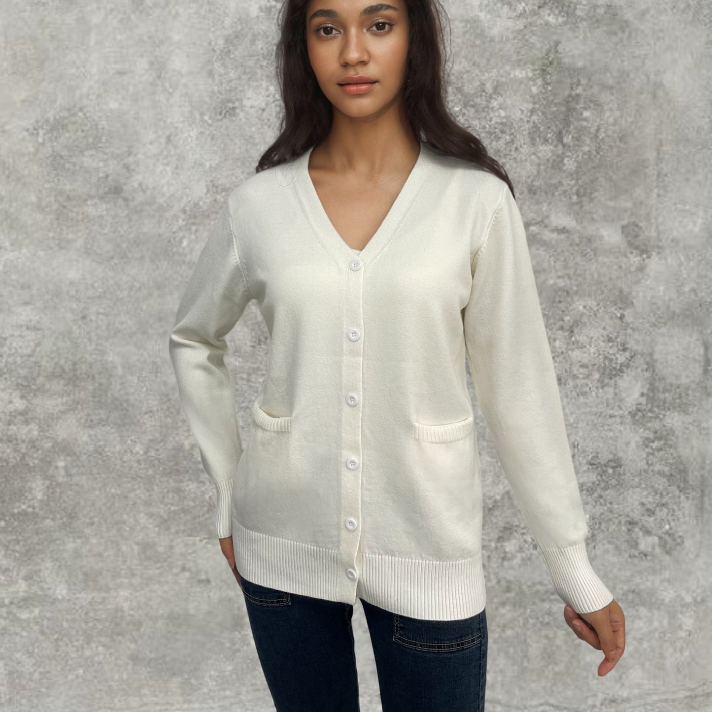 Cardigan en tricot pour dames avec détails de boutons et poches profondes Chic und Stil