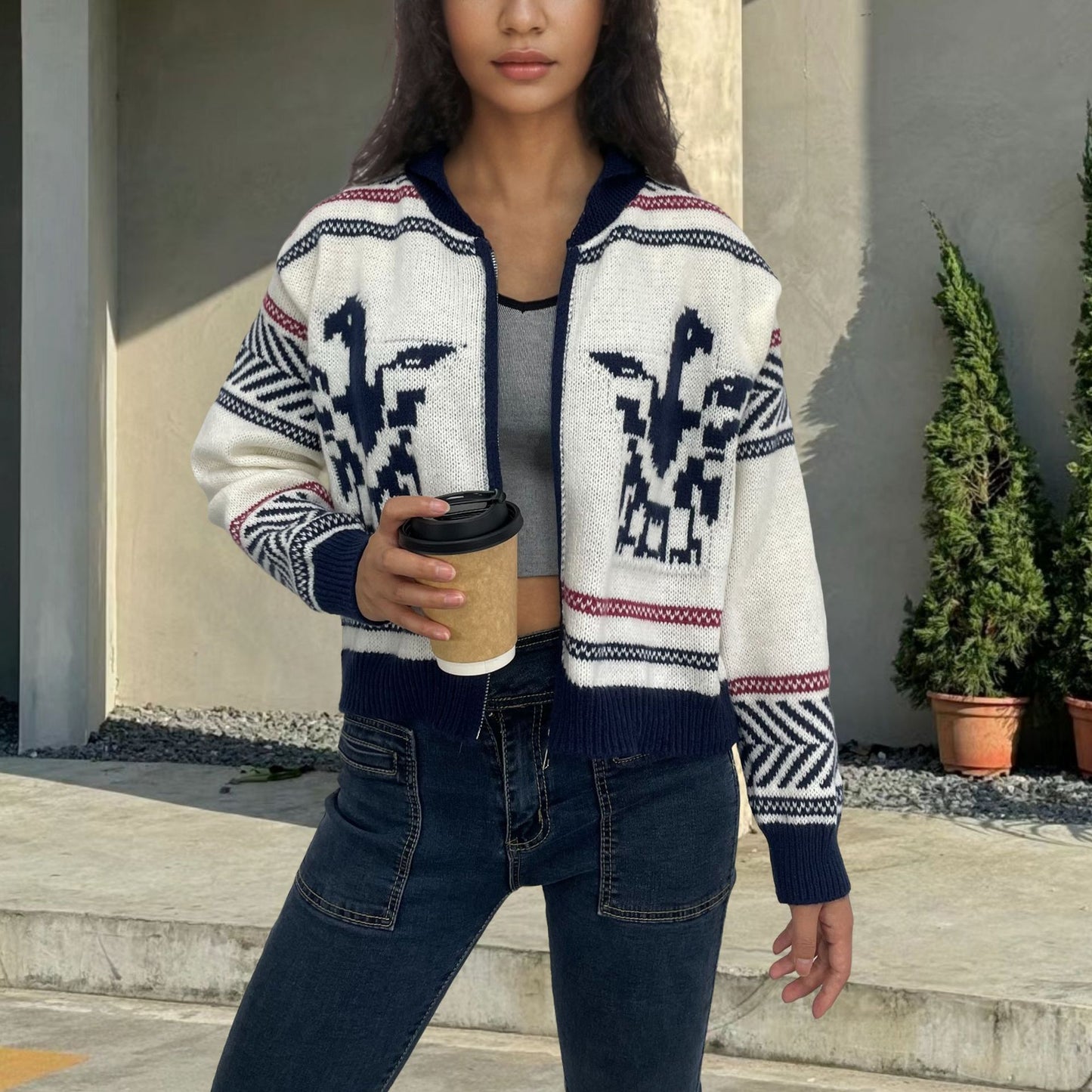 Dames cardigan en tricot tendance avec motifs contrastés Chic und Stil