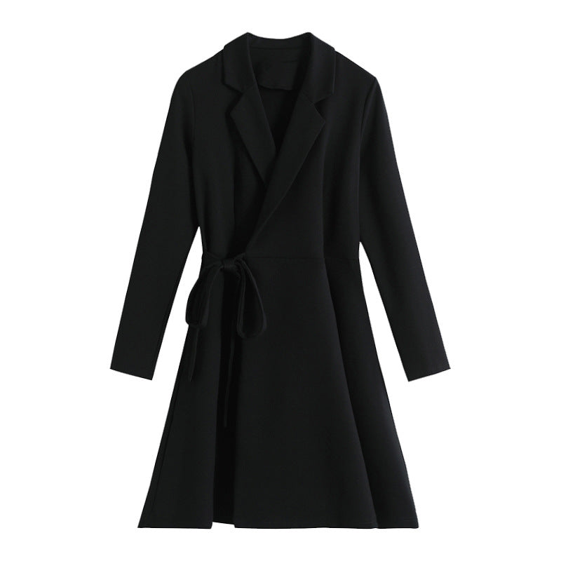 Robe enveloppante ajustée pour femmes avec détail à nouer Chic und Stil