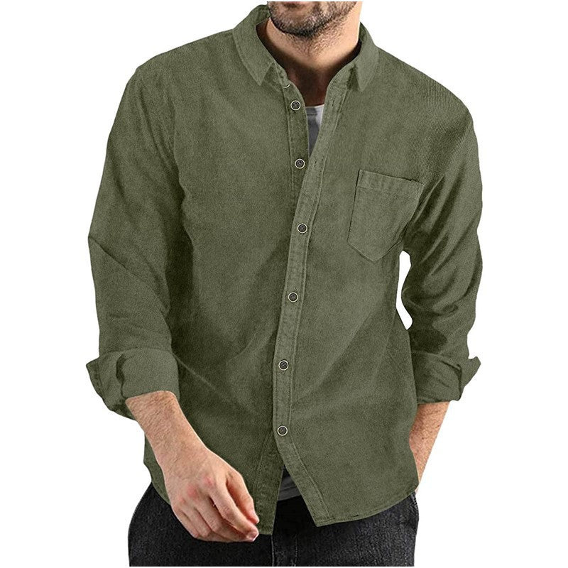 Chemise décontractée en corduroy pour hommes avec poche poitrine et col à la mode Chic und Stil
