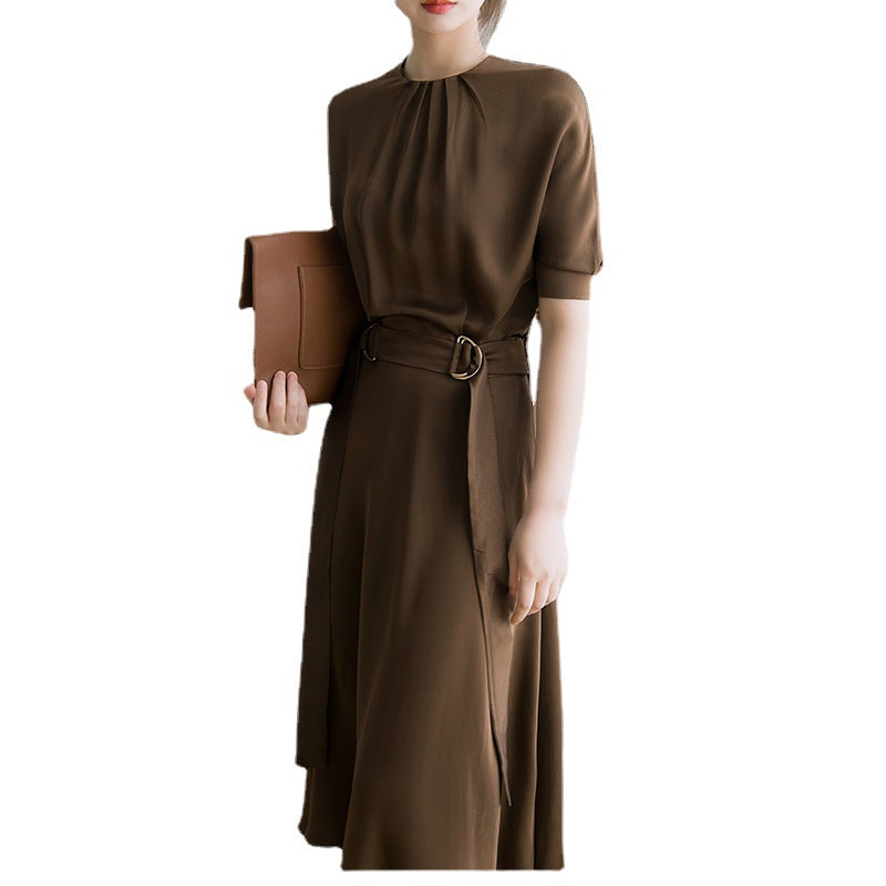 Robe maxi ceinturée pour femmes avec un élégant flux Chic und Stil
