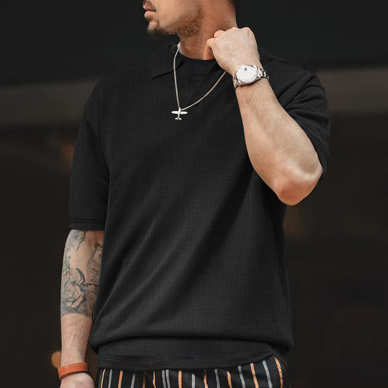 Polo décontracté pour hommes à manches courtes avec design texturé et col à la mode Chic und Stil