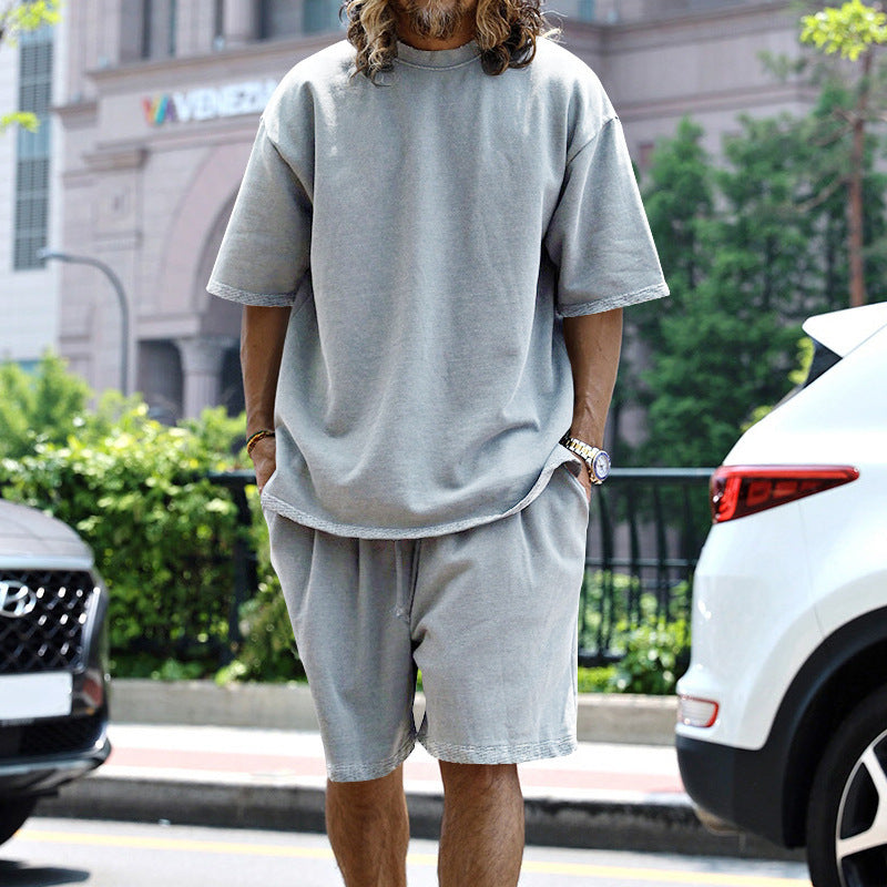 Ensemble décontracté surdimensionné pour hommes avec manches courtes et shorts tapered Chic und Stil