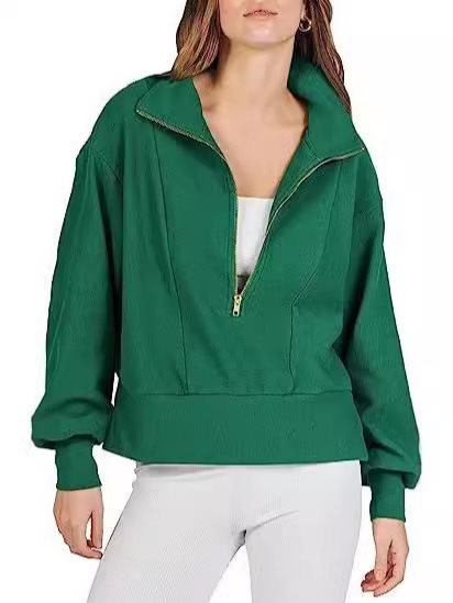 Pull sportif pour femmes avec col montant et demi-zip Chic und Stil