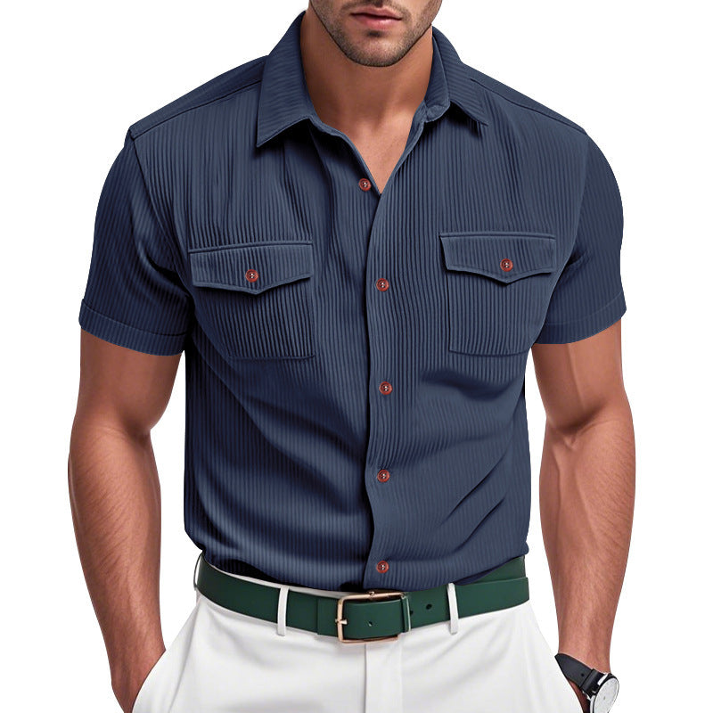 Chemise à manches courtes rayée pour hommes avec deux poches poitrine pratiques Chic und Stil