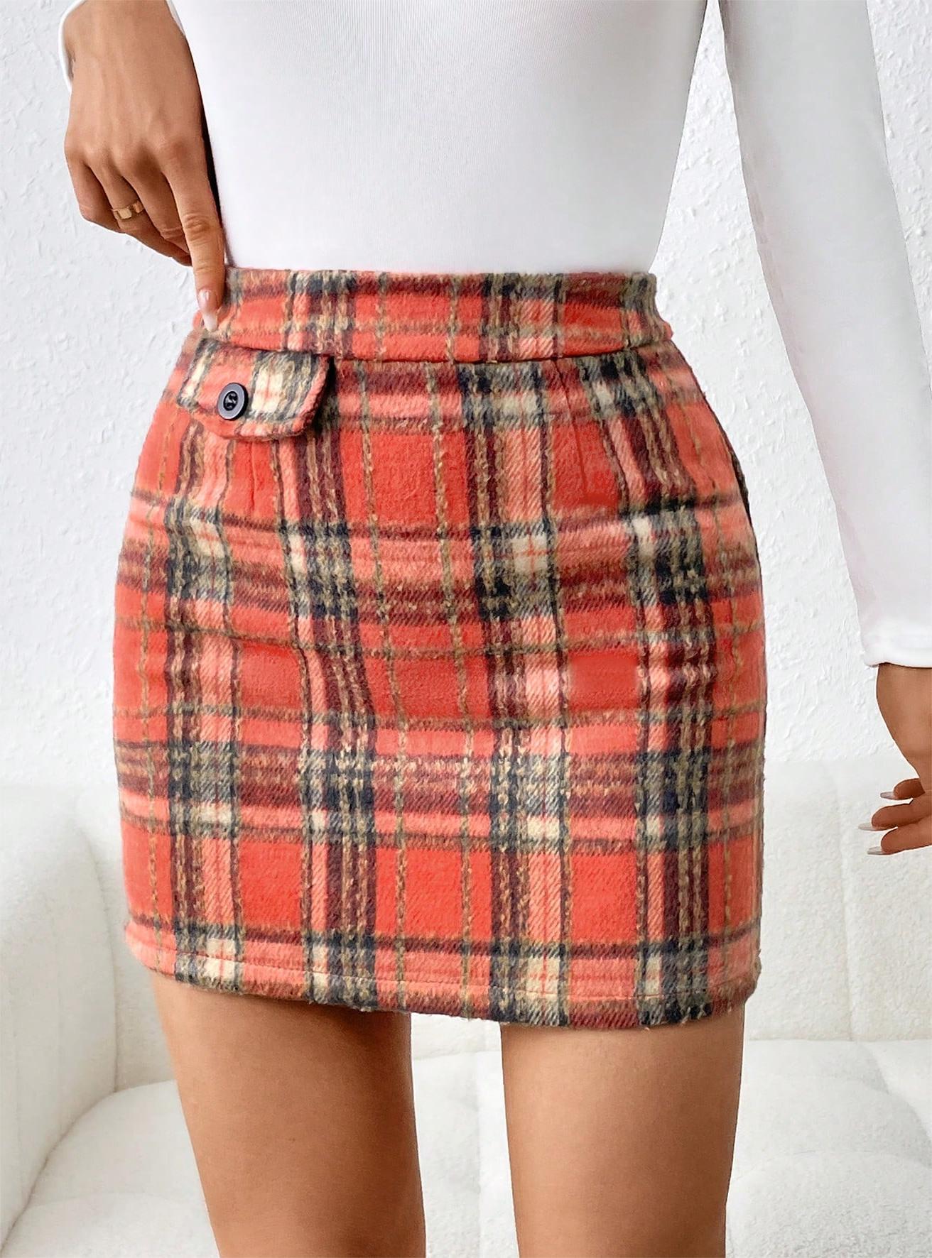 Jupe en laine à carreaux pour femmes avec détail de bouton Chic und Stil