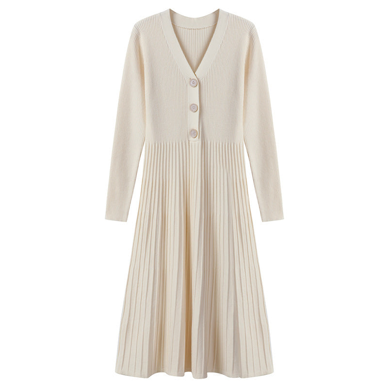 Robe tricot pour femmes avec décolleté en V et détails de boutons décoratifs Chic und Stil