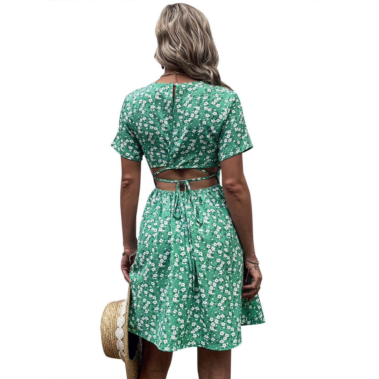 Robe de loisirs pour femmes avec motif floral et jupe évasée Chic und Stil