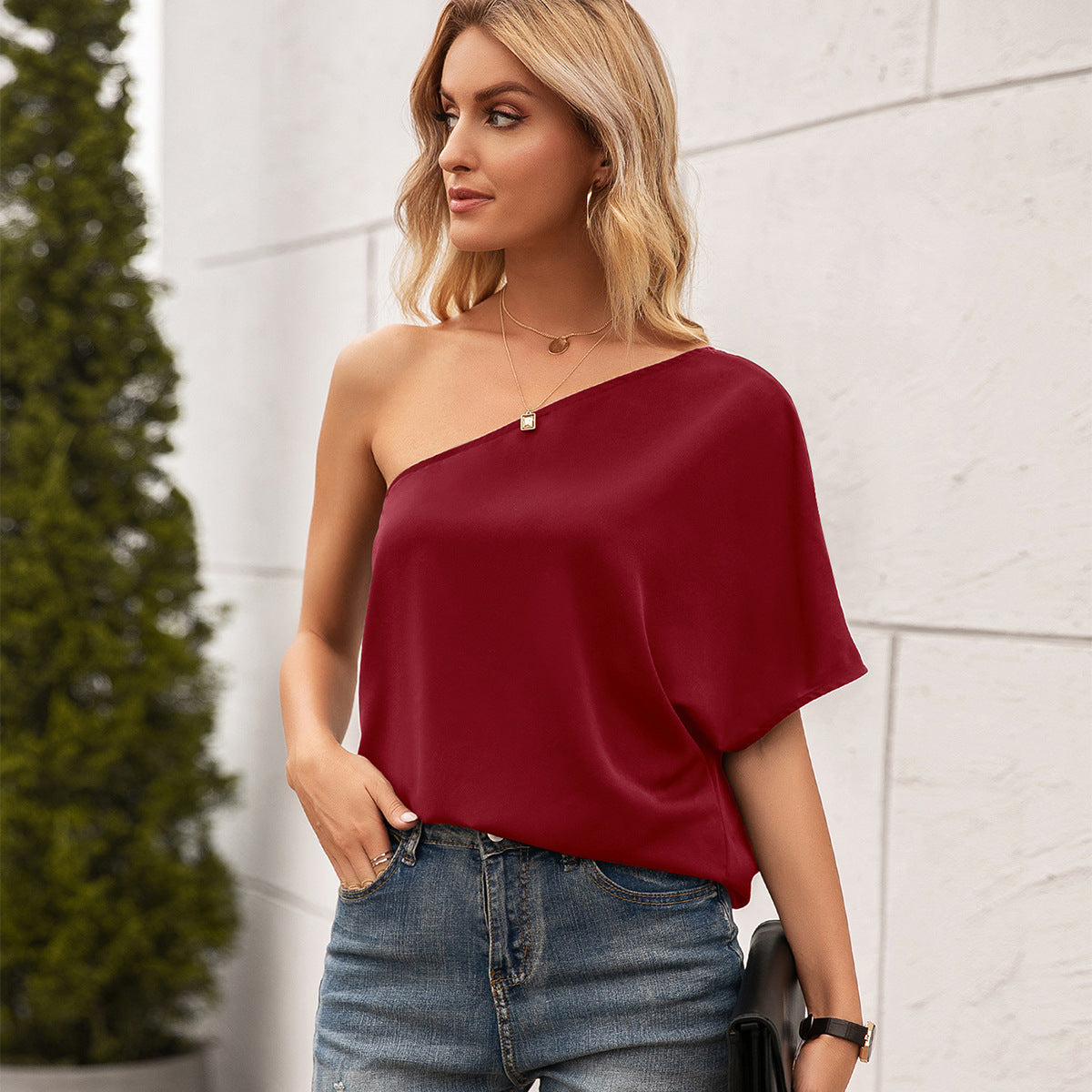 Chemisier asymétrique pour dames avec une coupe décontractée et un design élégant Chic und Stil