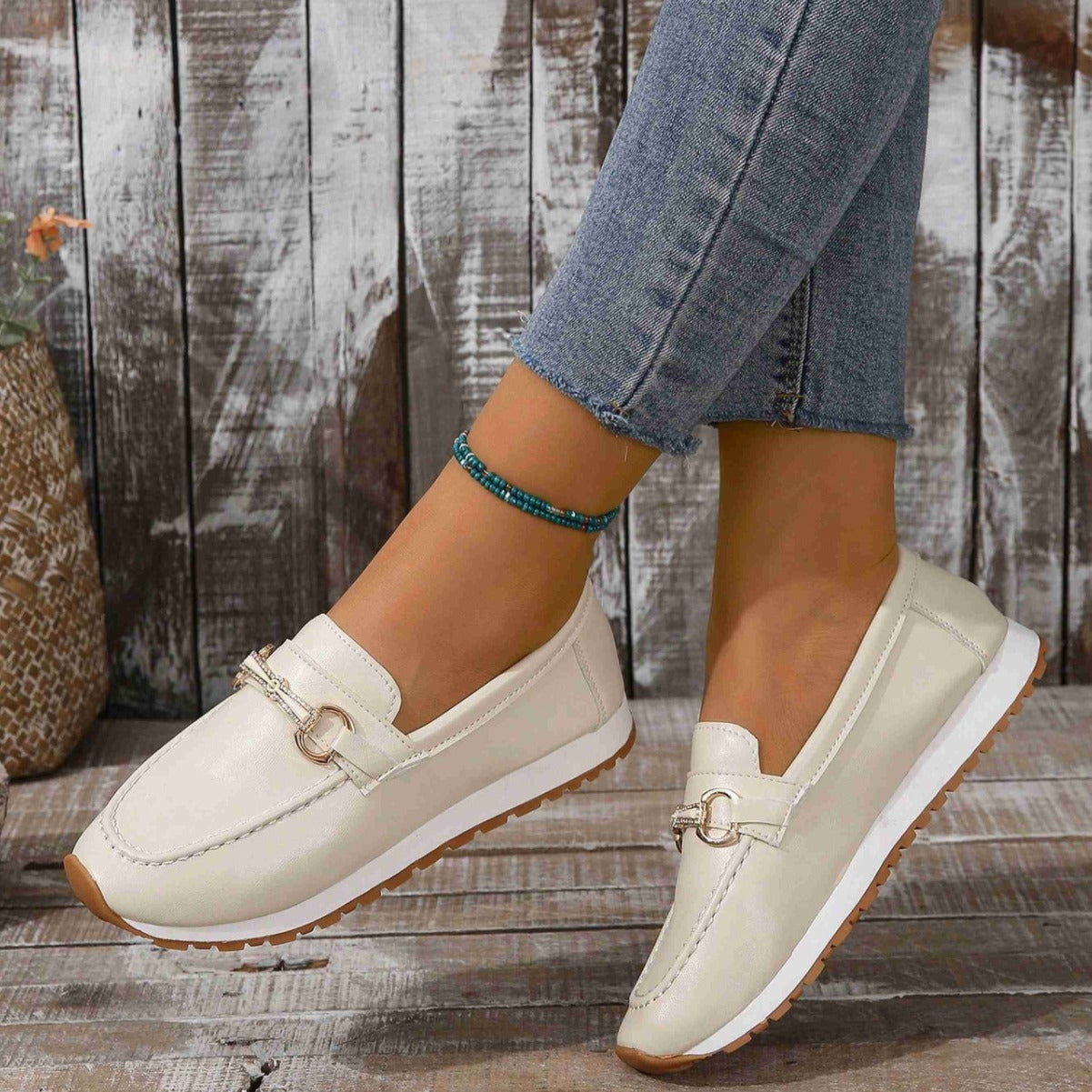 Mocassins élégants pour dames avec détail de boucle à la mode Chic und Stil
