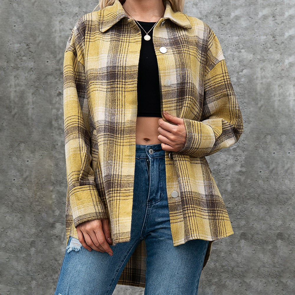 Chemise à carreaux pour femmes à coupe courte Chic und Stil