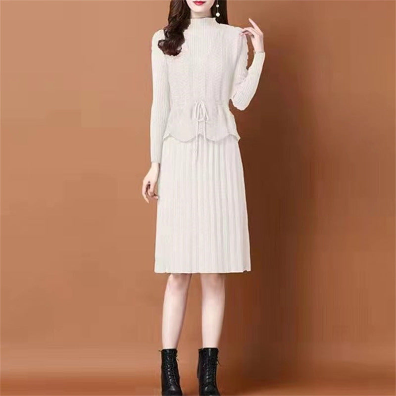 Robe en tricot pour dames avec taille asymétrique et fine structure côtelée Chic und Stil