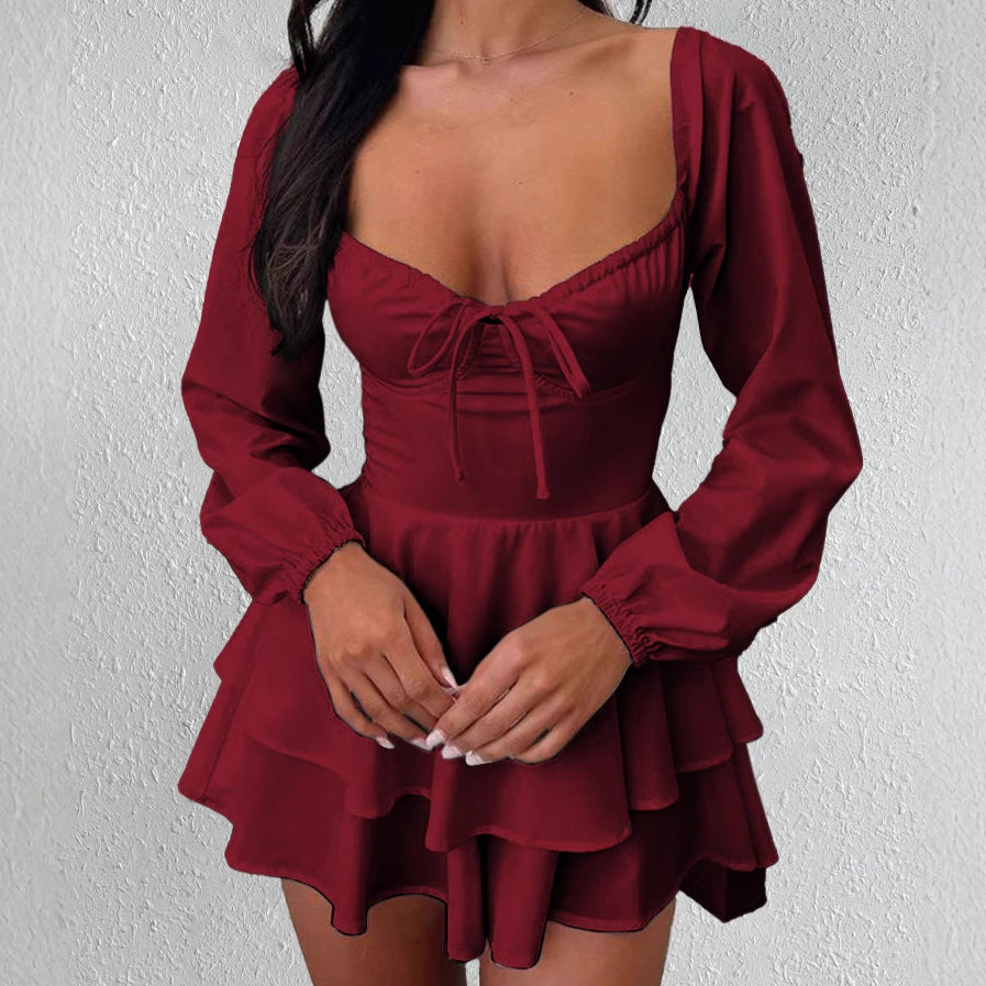 Dames Robe Mini Jouez avec ourlet à volants et décolleté en V profond Chic und Stil