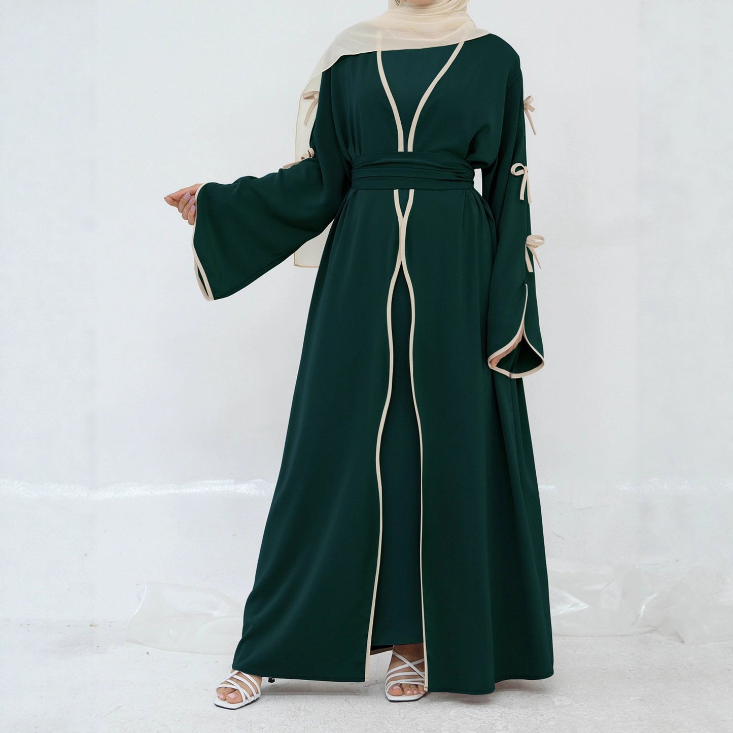 Robe maxi femme avec des détails de nœud élégants et une coupe fluide Chic und Stil