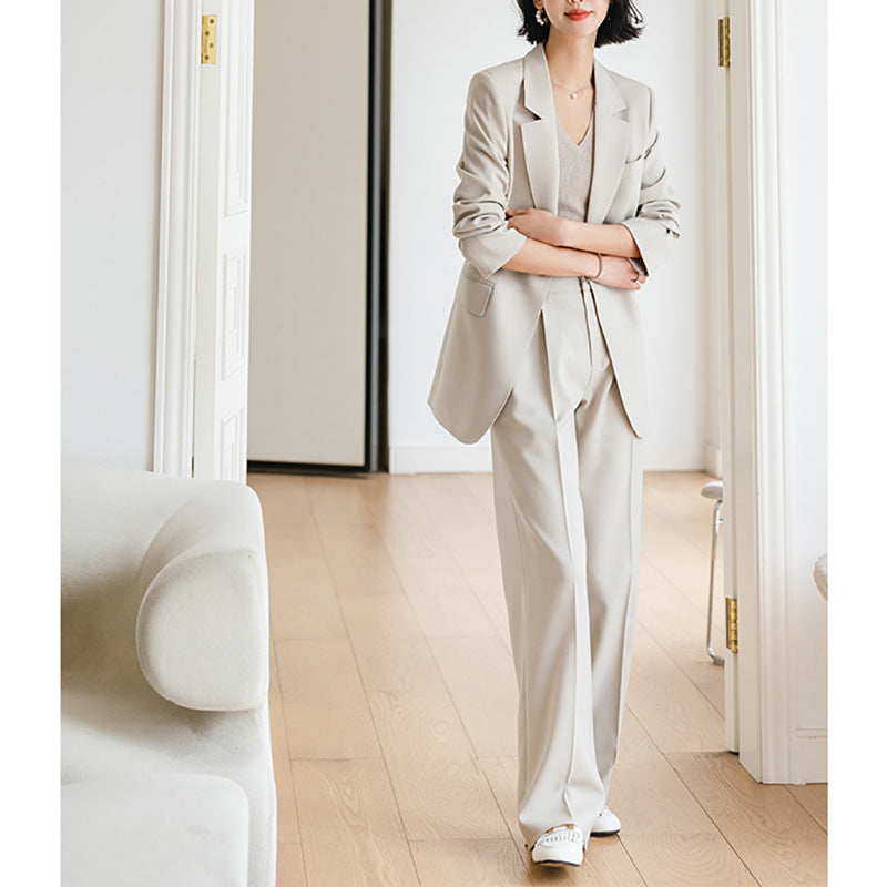 Veste ajustée pour femmes et ensemble de pantalon large Chic und Stil