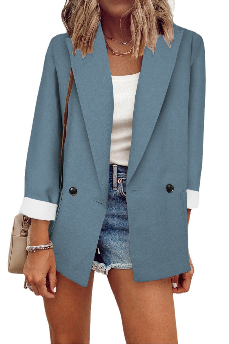 Veste oversized tendance pour femmes au design sobre avec des détails de boutons élégants Chic und Stil