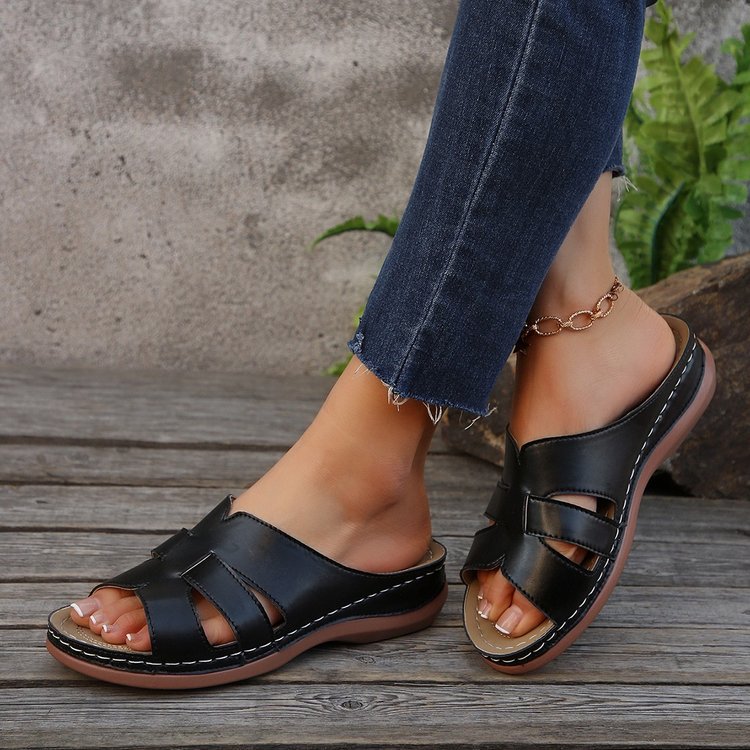 Chaussons confortables pour dames avec semelle ergonomique et bandes tendance Chic und Stil