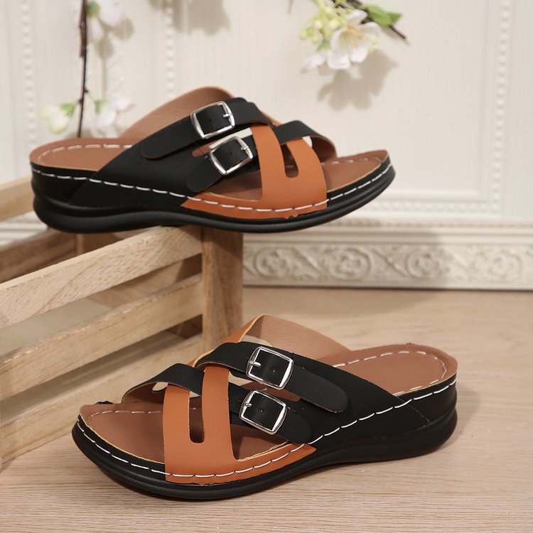Chaussures femme confortables avec une conception de boucle à la mode et semelle intérieure rembourrée Chic und Stil