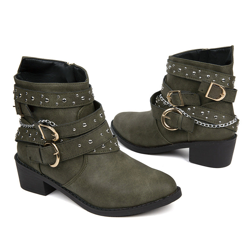 Bottines pour femmes avec des boucles tendance et des clous décoratifs Chic und Stil