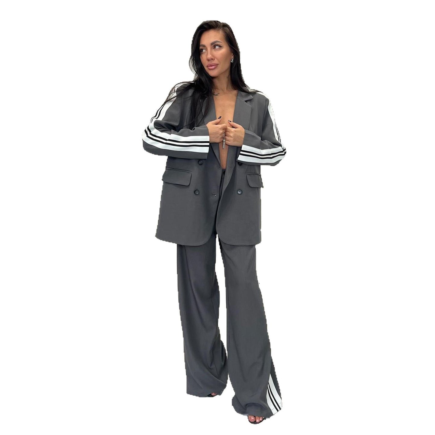 Women's blazer and pants set with sporty striped details Chic und Stil
