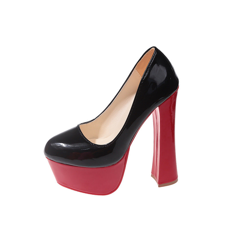 Pompes à plateforme pour femmes avec un look brillant élégant et une plateforme stable Chic und Stil