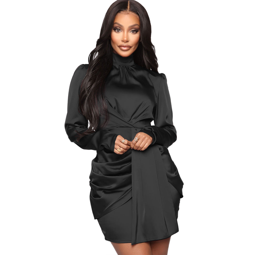 Robe mini élégante à manches longues en satin avec volants pour femmes Chic und Stil