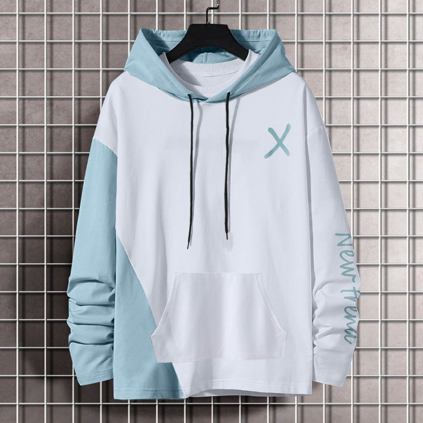 Sweat à capuche pour femme avec un design de coloris moderne et une poche kangourou pratique Chic und Stil