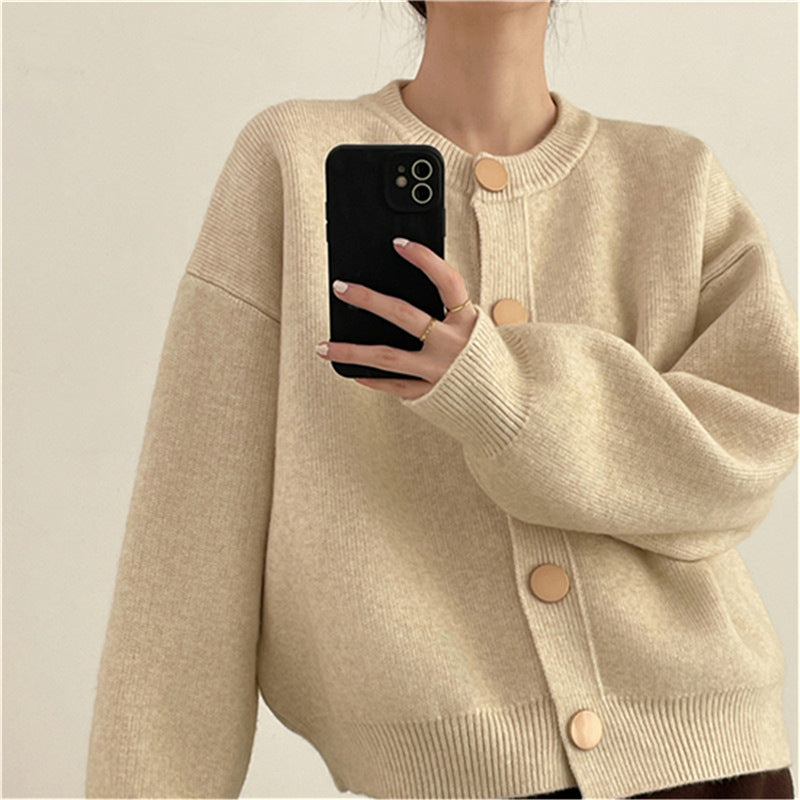 Cardigan pour femmes en tricot confortable avec détails de boutons et coupe décontractée Chic und Stil