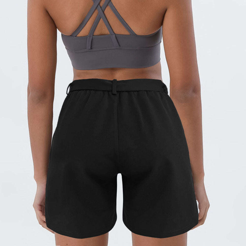 Shorts taille haute, décontractées pour femmes avec des liens Chic und Stil