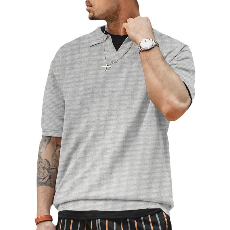 Polo décontracté pour hommes à manches courtes avec design texturé et col à la mode Chic und Stil