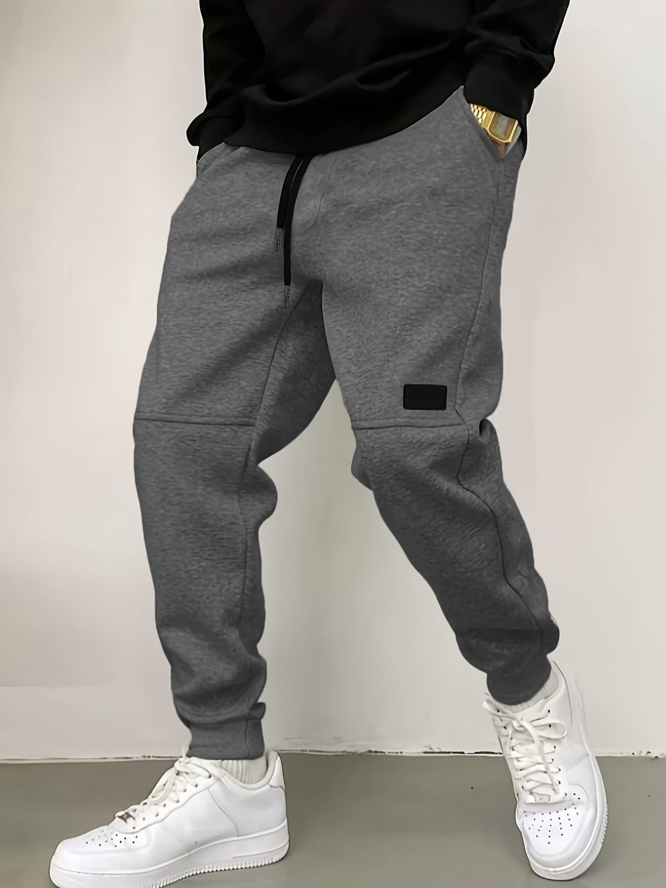 Pantalon de jogging décontracté pour hommes avec taille élastique et poches latérales Chic und Stil