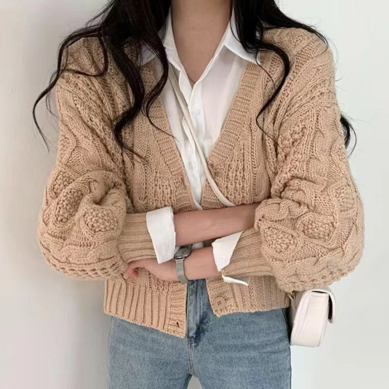 Dames gros tricot cardigan avec des manches volumineuses et une surface texturée Chic und Stil