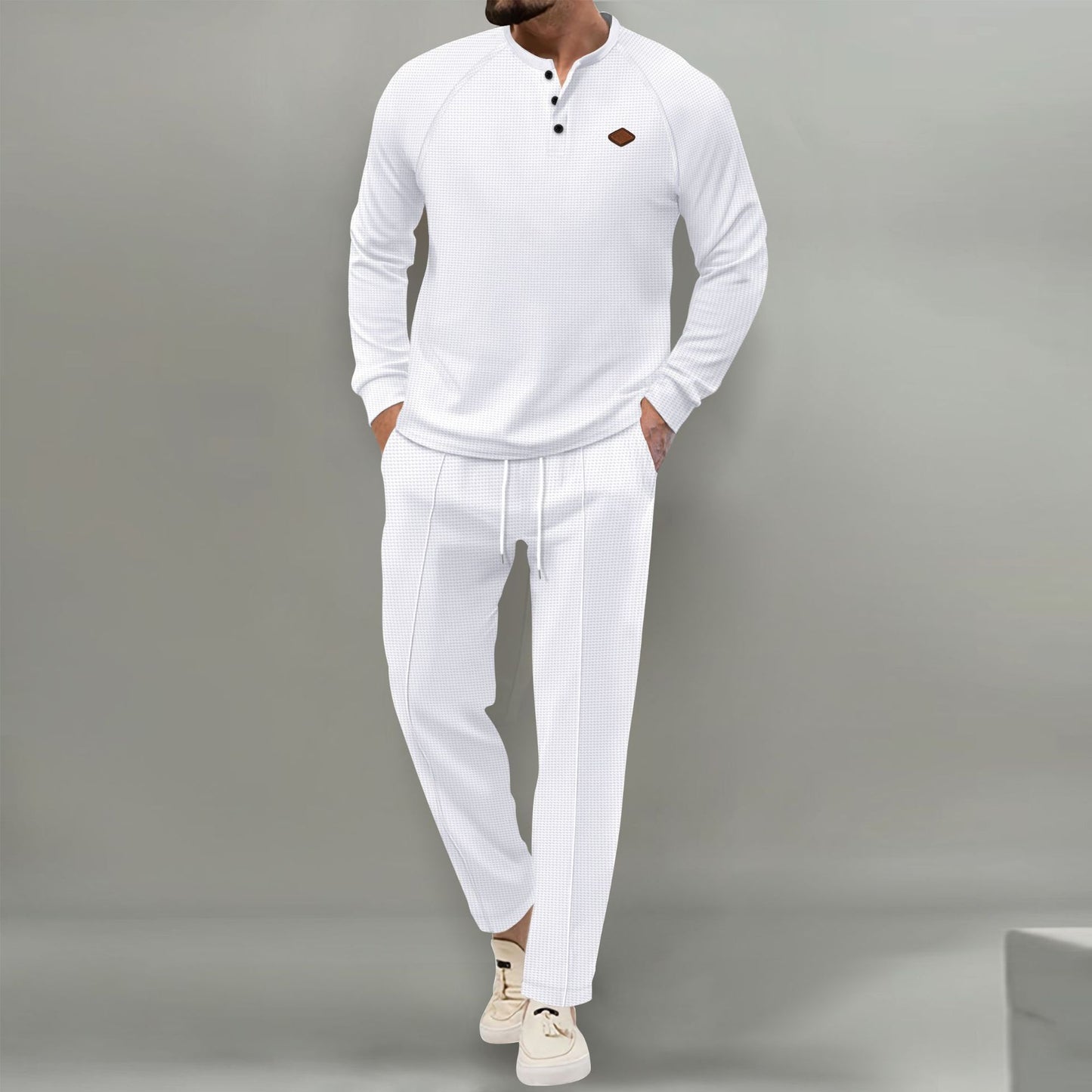Chemise à manches longues décontractée pour hommes avec patte de boutonnage et pantalons de jogging élégants Chic und Stil