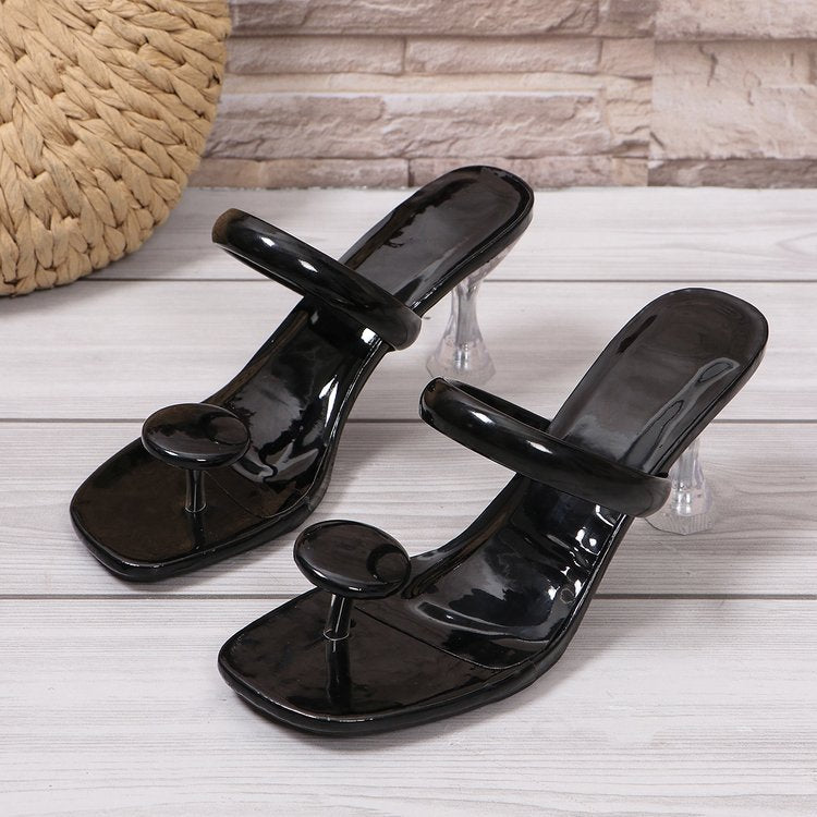 Sandales élégantes pour dames avec talon transparent et design à la mode Chic und Stil