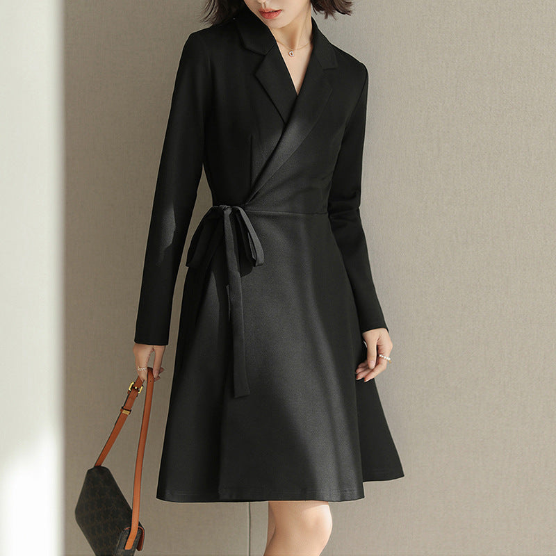 Robe enveloppante ajustée pour femmes avec détail à nouer Chic und Stil