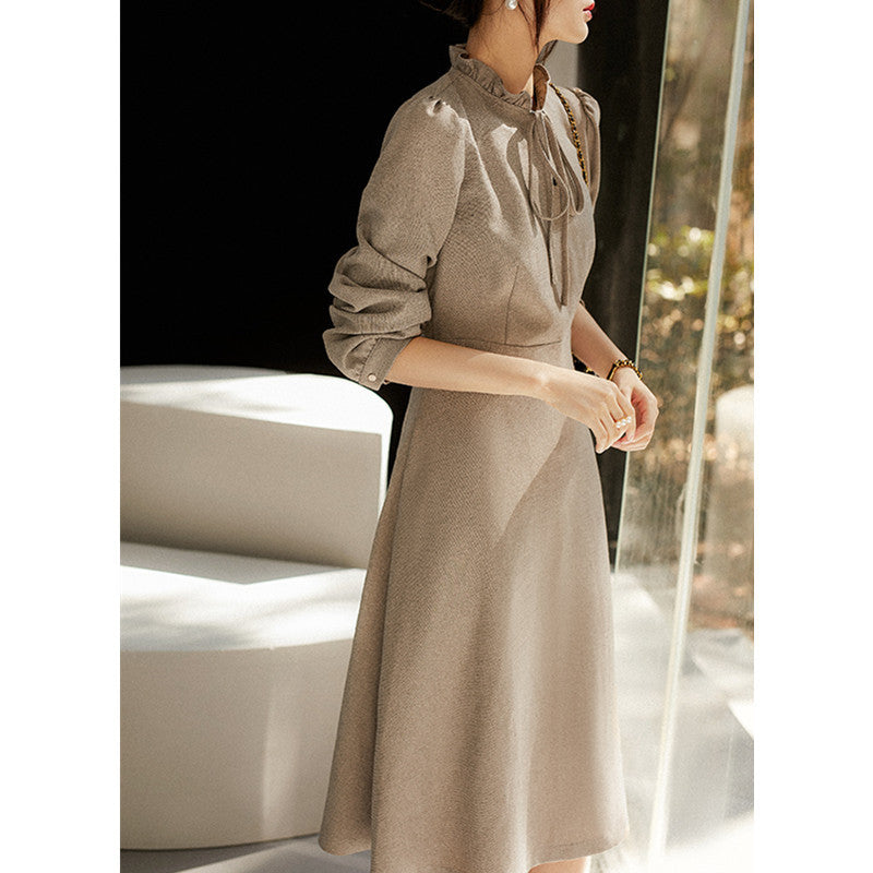 Robe Midi Élégante pour Femme avec Détail Nœud Chic und Stil
