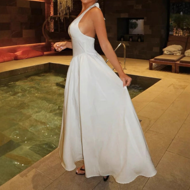 Dames Robe de soirée élégante avec décolleté en V plongeant et jupe fluide Chic und Stil