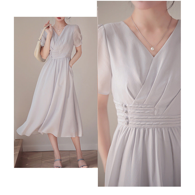 Robe enveloppante élégante pour femmes avec détail plissé Chic und Stil