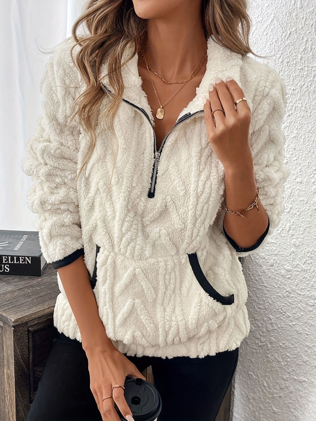 Pull en polaire pour femmes au design tricot moderne avec fermeture éclair Chic und Stil