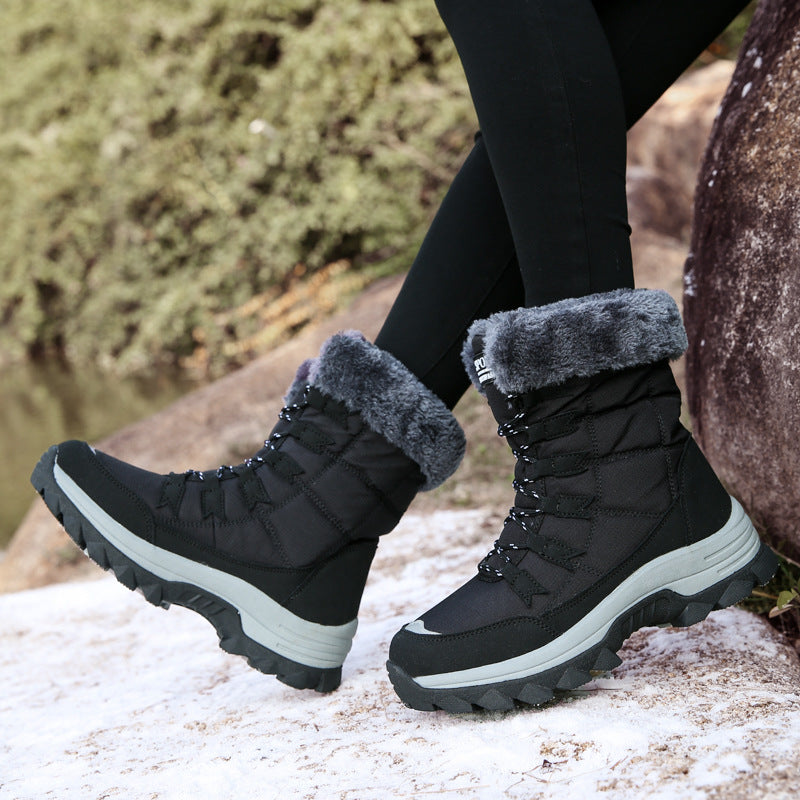 Bottes d'hiver pour femmes avec col en fausse fourrure douillette et semelle antidérapante Chic und Stil