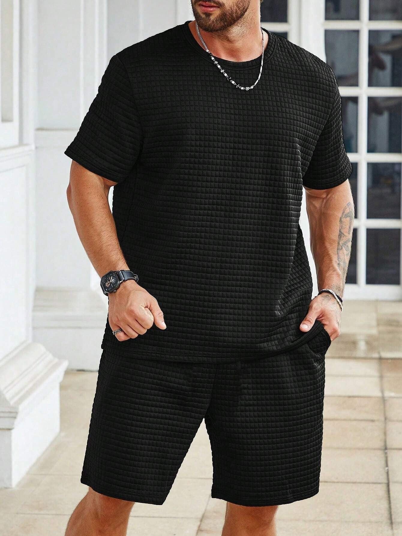Hommes haut de sport avec design structuré et shorts confortables Chic und Stil